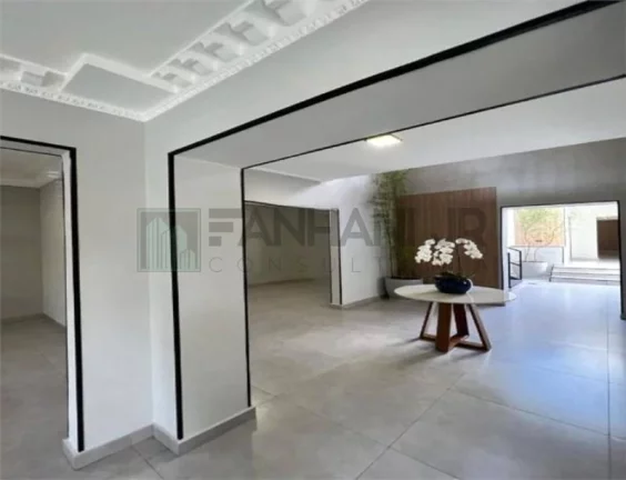 Imagem Casa Comercial para Locação em Jardim Paulista, São Paulo-SP: 8 Salas, 4 Banheiros, 10 Vagas de Garagem, 550 m² de Área.