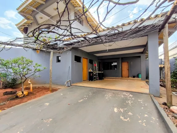 Imagem Sobrado De Esquina Sozinho No Lote No Centro De Sanedor Canedo