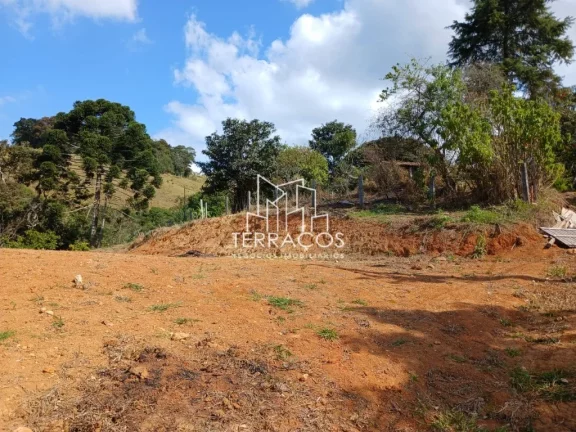 Imagem 2.200 M² DE TERRENO NA CIDADE DE CAMANDUCAIA M.G. COM MINA D'ÁGUA.