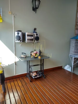 Imagem Casa com Edicula Sobradada Vista Verde