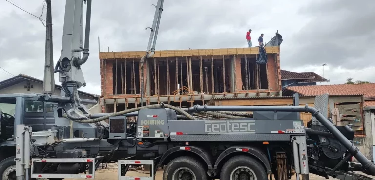 Imagem CASA RESIDENCIAL em JOINVILLE - SC, AVENTUREIRO