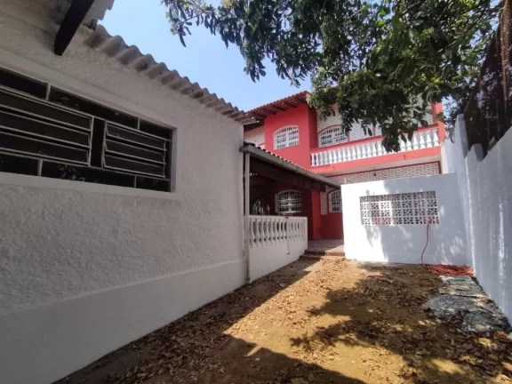 Imagem Sobrado com 2 dormitórios à venda, 131 m² por R$ 850.000,00 - Jardim Suzano - Suzano/SP