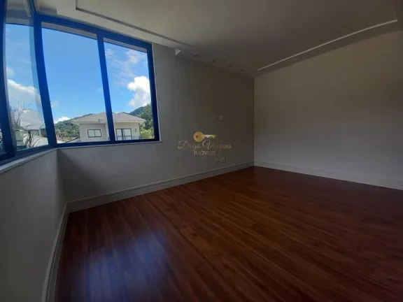 Imagem Casa em Condomínio para Venda em Teresópolis / RJ no bairro Green Valley
