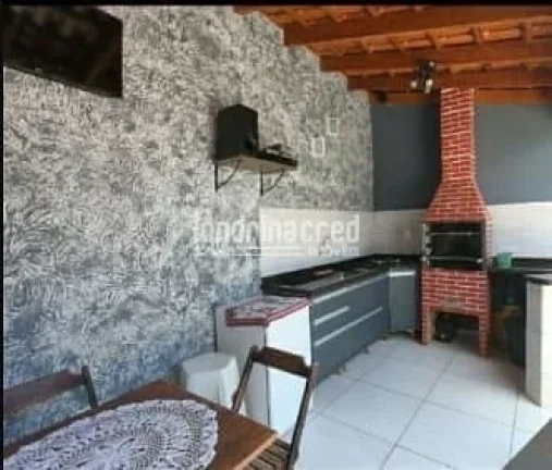 Imagem Casa na Zona Norte de Londrina – 70m², 2 dormitórios, sala, cozinha, 1 vaga e área gourmet com churrasqueira em ótima localização!