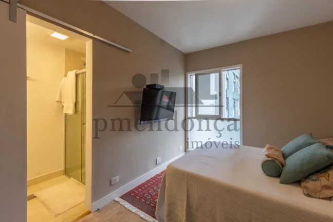 Imagem Apartamento reformado em Perdizes com 3 quartos (1 suíte) e1 vaga, 106m²