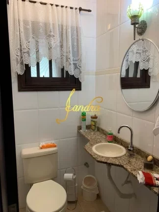 Imagem Sobrado com 7 dormitórios sendo 5 suítes e piscina, pertinho do mar