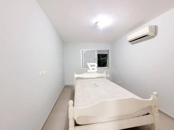 Imagem PITANGUEIRAS- CALÇADÃO , LINDO APARTAMENTO TOTALMENTE REFORMADO , GARAGEM NO PRÉDIO.