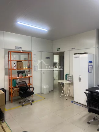 Imagem Casa para locação em Sorocaba-SP - 2 suítes, estrutura comercial e 3 vagas!