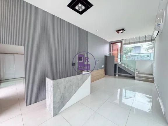 Imagem Lindo imóvel comercial ou residencial à venda