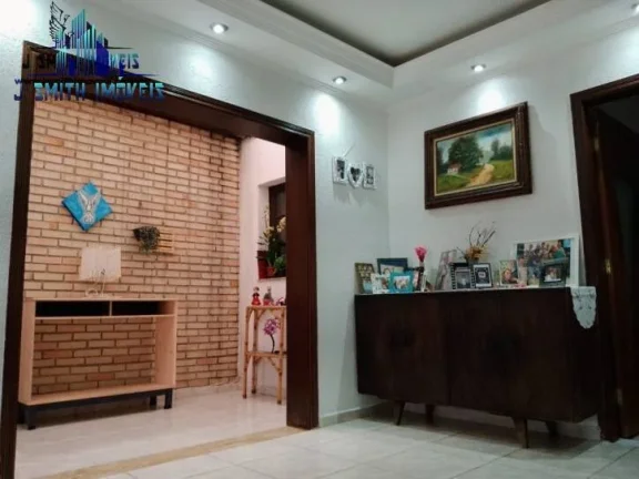 Imagem CASA TÉRREA EM CONDOMÍNIO NA REGIÃO DA GRANJA VIANA, KM 24.
5 DORMS (1 suíte), AC. 300m2, TERREN...