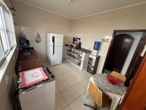 Imagem Espaçosa Casa Térrea 4 Quartos com Piscina em Agenor de Campos