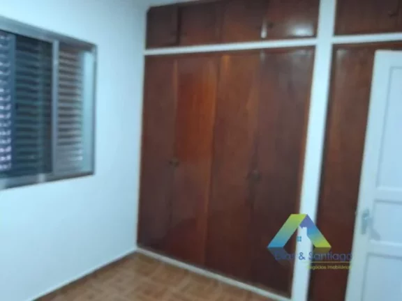 Imagem Excelente casa com 160 metros, 3 dormitórios, 2 vagas quintal com ótima localização e valor !