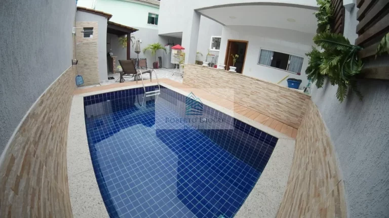 Imagem Casa em Condomínio de Luxo na Taquara, Rio de Janeiro-RJ: 3 quartos, 1 suite, 1 sala, 2 banheiros, 3 vagas de garagem, 135 m².