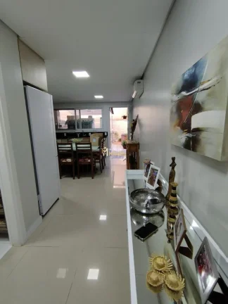 Imagem Casa com 3 Dormitorio(s) localizado(a) no bairro Jardim Itu em Porto Alegre / Rio Grande do Sul Ref.:57580103