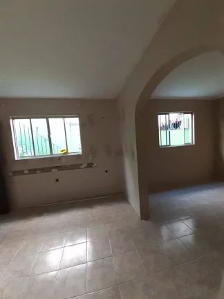 Imagem Casa para venda com 2 Dormitórios, 2 Banheiros e 2 Vagas de Garagem!