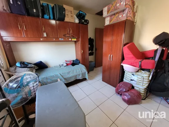 Imagem Casa sobrado de 03 dormitórios para venda em Camobi próximo da UFSM com cerca el