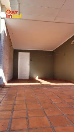 Imagem Casa Residencial e Comercial de 3 quartos no Jardim São Luiz, Ribeirão Preto-SP 3 suítes, 3 salas, 3 banheiros, 4 vagas de garagem Quer Imóvel Negócios Imobiliários