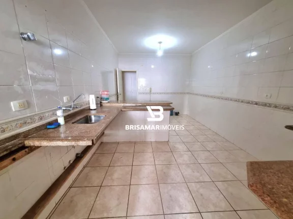Imagem PITANGUEIRAS- UMA QUADRA DO MAR , 140 M² ÚTEIS , 02 VAGAS DE GARAGEM NO PRÉDIO.