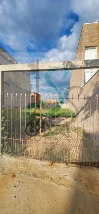 Imagem Venda de terreno no Parque Dom Pedro II, Campinas Terreno plano, murado, localizado na rua principal do bairro. Área útil 200 m² sendo 8 m² de fre