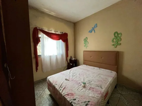 Imagem Casa à venda, com 3 quartos e 3 vagas de garagem