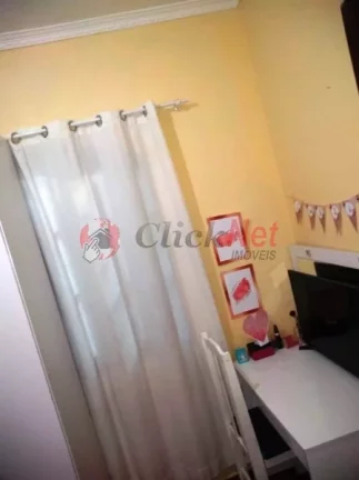 Imagem Sobrado 3 dorms c/ suite ,varanda , Quintal grande, Edícula, 2 vagas bairro Jardim Las Vegas em Santo André.