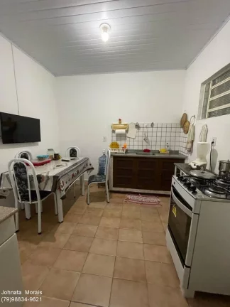 Imagem Casa na Rua de Bahia - Espaçosa e Confortável, Ótima Localização!