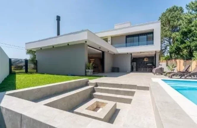 Imagem Casa em Condomínio com 5 dormitórios sendo 4 suites 340m²,