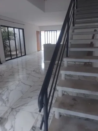 Imagem Casa de Alto Padrão no Condomínio Jardim Novo Horizonte - Sorocaba-SP: 3 quartos, 2 suítes, 2 salas, 4 banheiros, 4 vagas, 213 m².