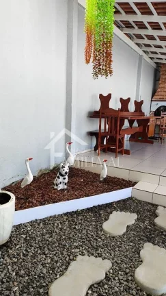 Imagem Casa aventureiro com 160 m² construídos