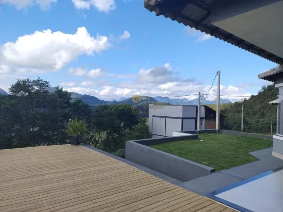 Imagem Casa em Condomínio para Venda em Teresópolis / RJ no bairro Albuquerque