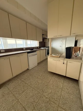 Imagem Apartamento Higienópolis - 160M², 3 Dorms, 1 Suíte, 2 Vagas, Armários.