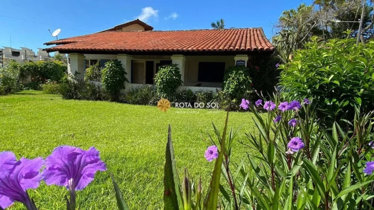 Imagem Casa à venda 4 quartos a poucos metros da Praia de Bombas - Bombinhas SC