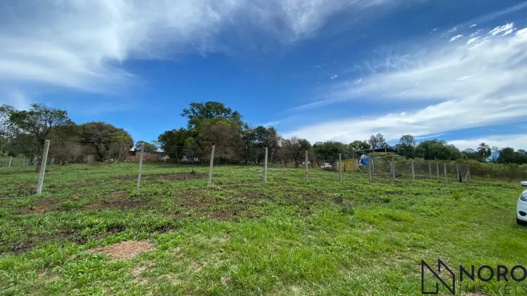 Imagem Terreno todo cercado
