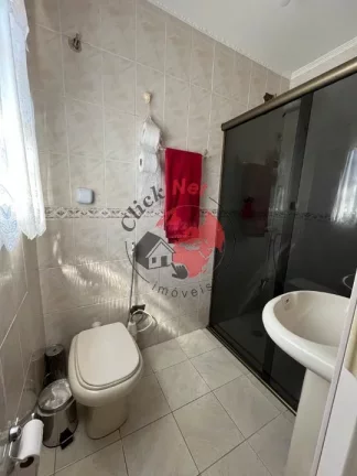 Imagem Casa assobradada , 2 casas , 1°com 3 dorms, 1 suíte, 2 vagas, 2° com 1 dorm e quintal ,bairro Jardim Las Vegas, Santo André