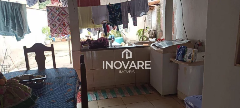 Imagem Casa com 3 dormitórios à venda, 130 m² por R$ 350.000,00 - Setor Santos Dumont - Itumbiara/GO