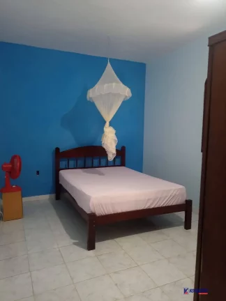 Imagem VENDO CASA DE 3/4 NO TOMBA COM AREA PARA AMPLIAÇÃO