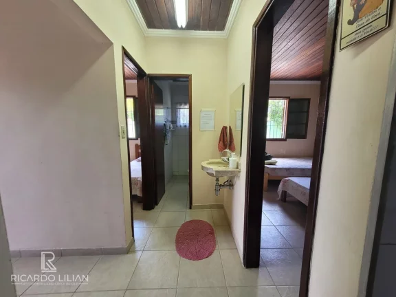 Imagem Casa de esquina em Caragua com 3 dormitorios e piscina a venda.