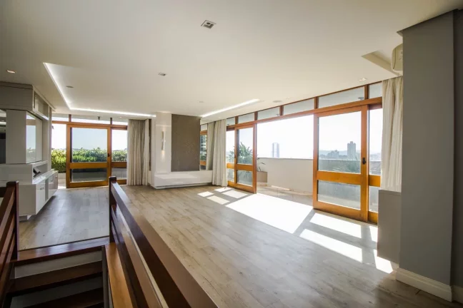 Imagem Cobertura Duplex de 3 dormitórios 435 metros quadrados e Piscina Privativa no Centro de N. Hamburgo