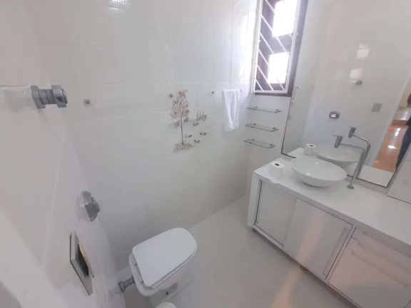 Imagem Casa à Venda, 195 m2, 3 Dormitórios(1S), 4 Vagas , Itacorubi, Florianópolis/SC