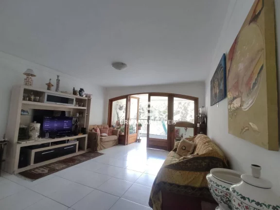 Imagem PITANGUEIRAS- LOCAL NOBRE COM MARAVILHOSA ÁREA DE LAZER , GARAGEM.