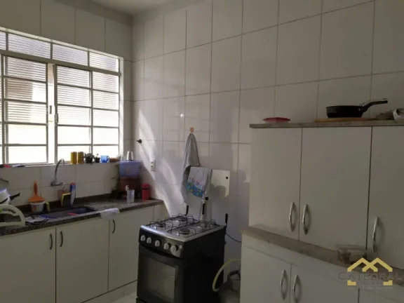 Imagem 2 Casas e 1 Loja no mesmo terreno a Venda na Rua Pirapora - Jundiaí/SP