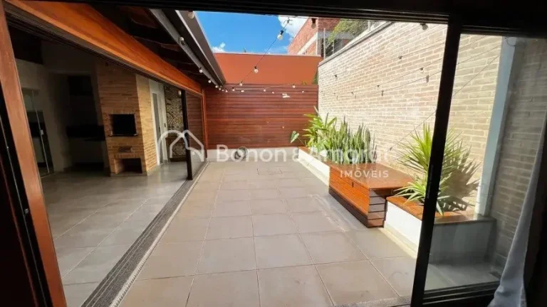Imagem Sobrado incrível, com 240m² de puro conforto: 4 quartos (2 suítes), espaço gourmet, piscina, chu...