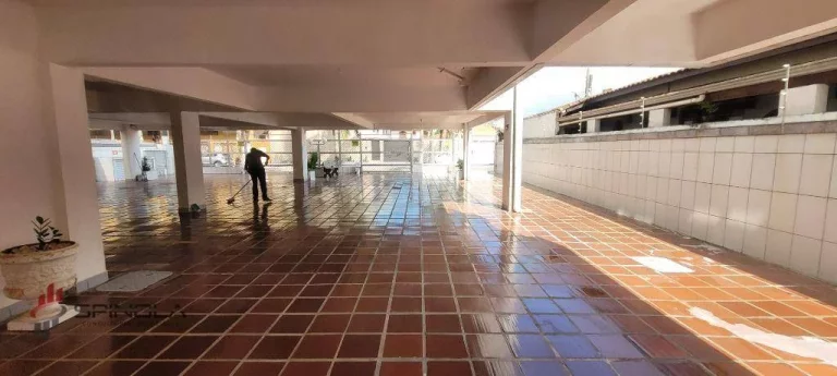 Imagem Apartamento com 2 dormitórios à venda, 68 m² por R$ 315.000,00 - Jardim Imperador - Praia Grande/SP