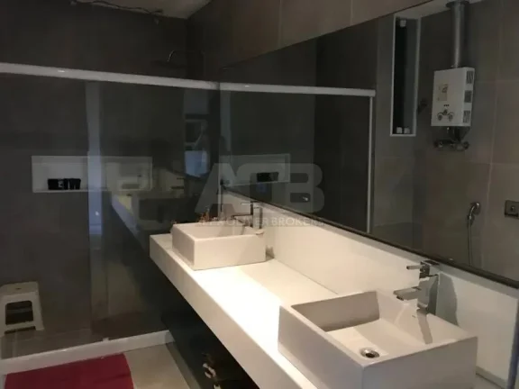 Imagem Apartamento 3 quartos em Ipanema, 170m2, 1vaga, na quadra da praia.