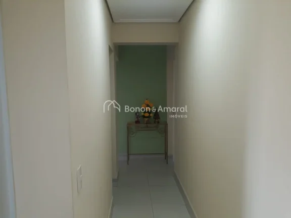 Imagem Espaçoso apartamento totalmente renovado, oferecendo 117m² de conforto e elegância. Com 3 quartos...