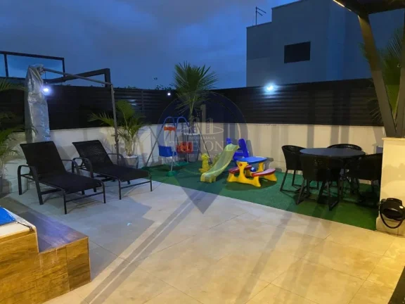 Imagem Cobertura de Luxo à Venda em São Paulo-SP, no Bairro Sumaré: 3 Quartos, 1 Suíte, 4 Banheiros, 3 Vagas, 240m²!