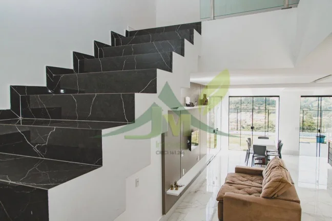 Imagem Casa de Alto Padrão à Venda – Nazaré Paulista