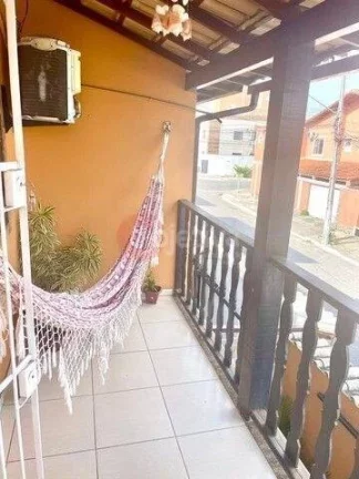 Imagem Casa independente duplex a venda com 3 quartos - Palmeiras - Cabo Frio/RJ