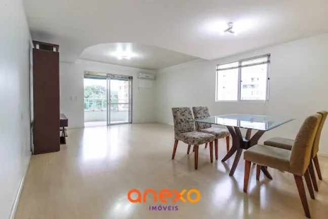 Imagem Apartamento com 3 dormitórios no bairro Vila Nova para locação.