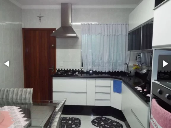 Imagem SOBRADO COM MOVEIS PLANEJADOS COM TRÊS DORMITORIOS E UM SUITE A VENDA NO PQRQUE JAÇATUBA - SANTO ANDRE.